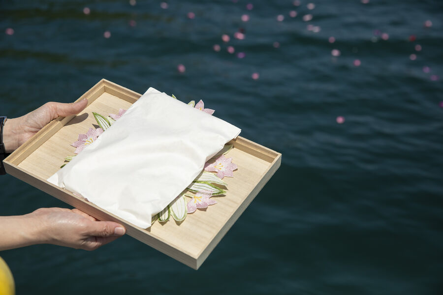 丁寧にお預かりしたご遺骨